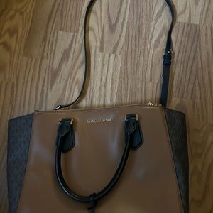 NWOT Micheal Kors Purse